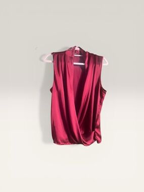 SHEIN Sleeveless Draped V-Neck Camisole in Wine